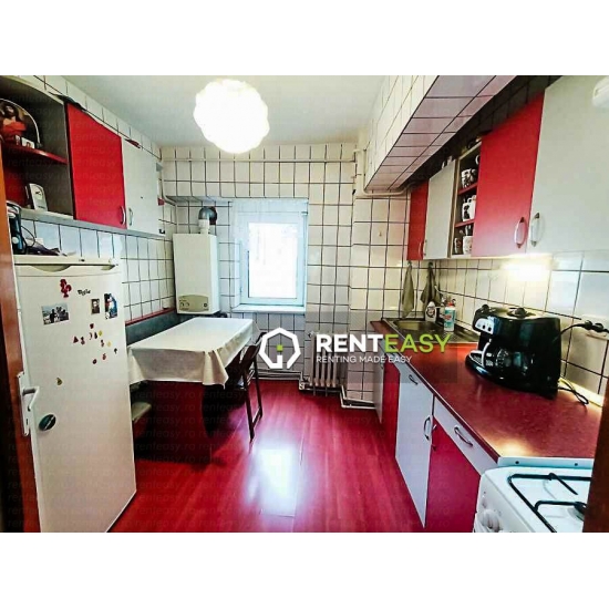 De vanzare! Apartament cu 4 camere situat in zona Pacurari